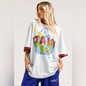 SABBI The Very Oversized Italy Tee in Sky